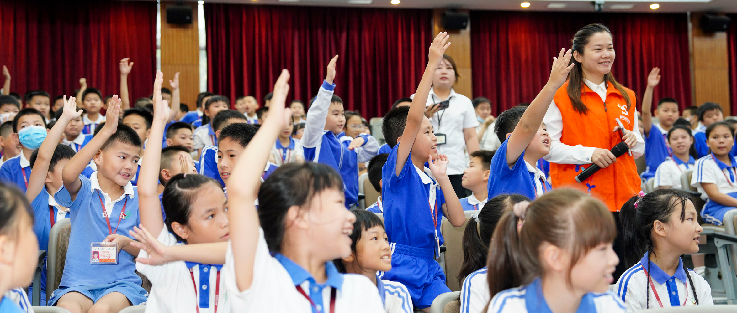 PG���ӹ���ůͯ�Ĺ����˶����������������������߽�У԰